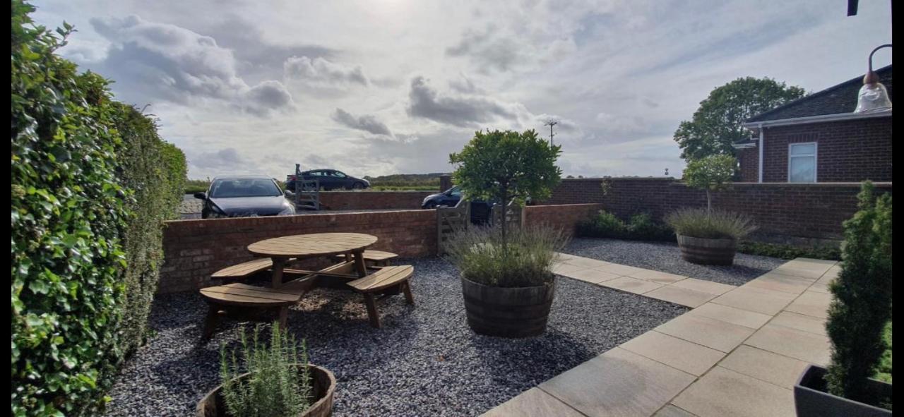 Y Bwythyn Villa Holywell  Buitenkant foto
